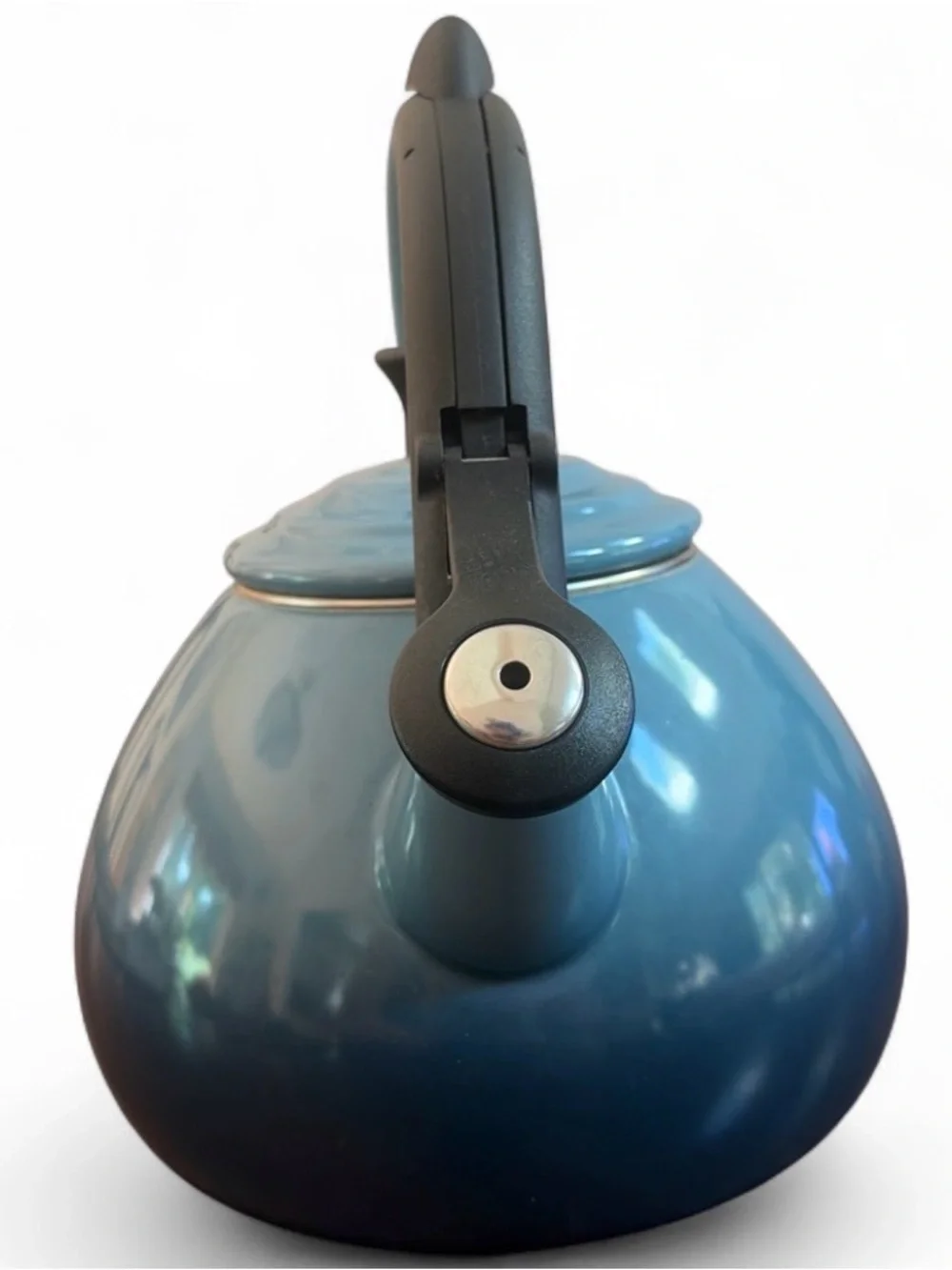 Le Creuset Oolong Kettle Blue Ombré Enamel Teapot Tea Kettle 1.5L 1.6Qt